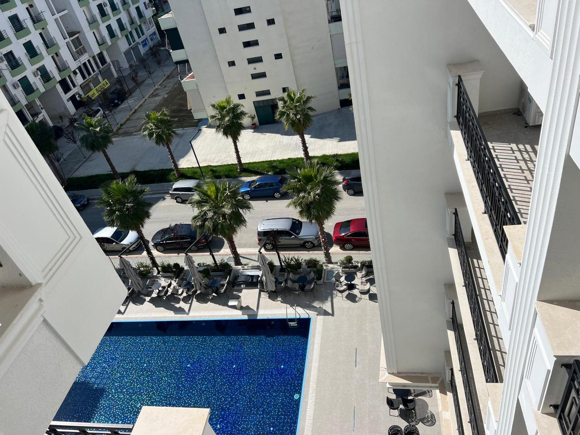 Coastline Luxury Apart Hotel Golem  Exterior photo